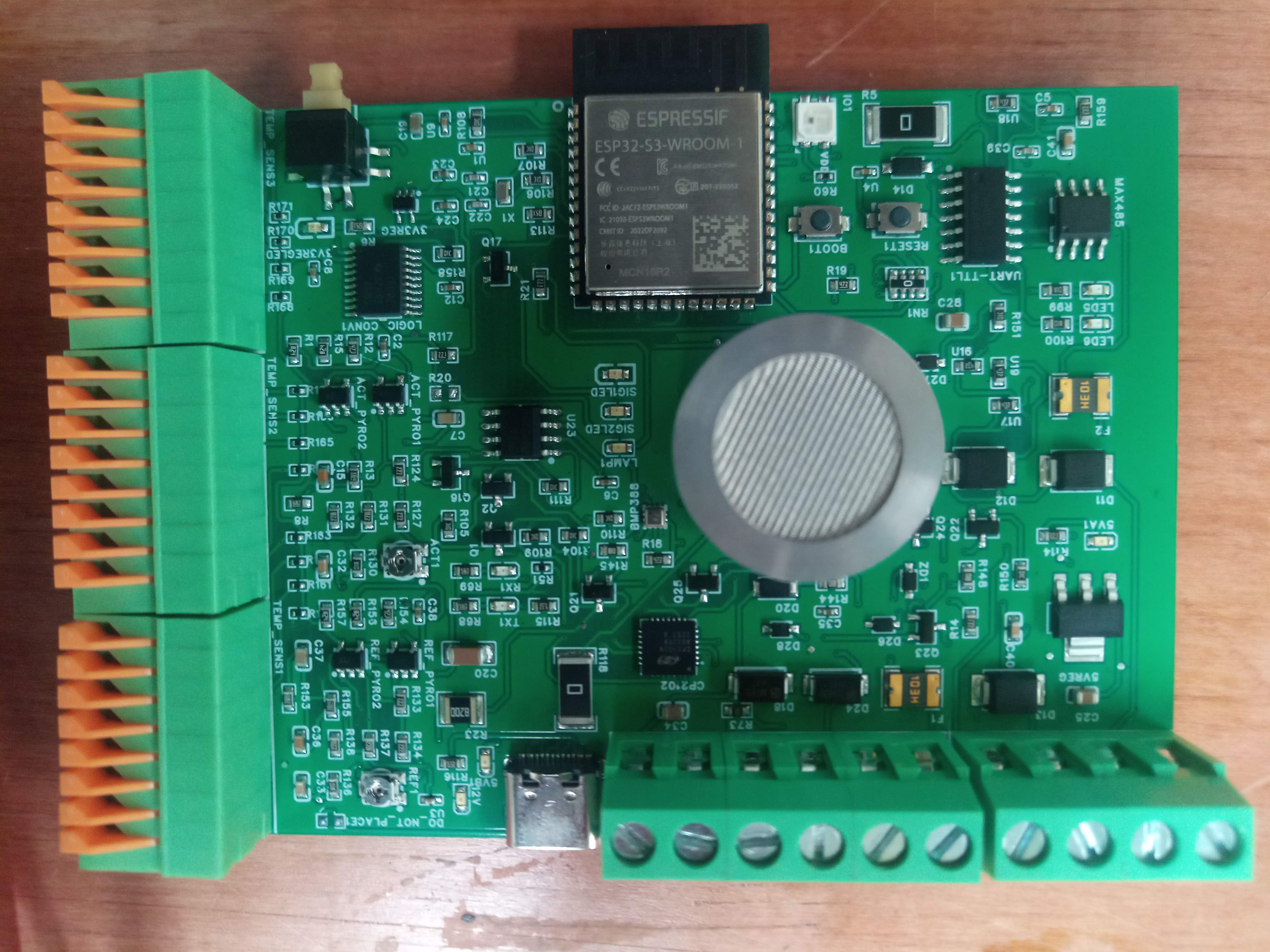 CO2 sensor module — ESP32-S3, electrochemical gas sensor, and field I/O terminals